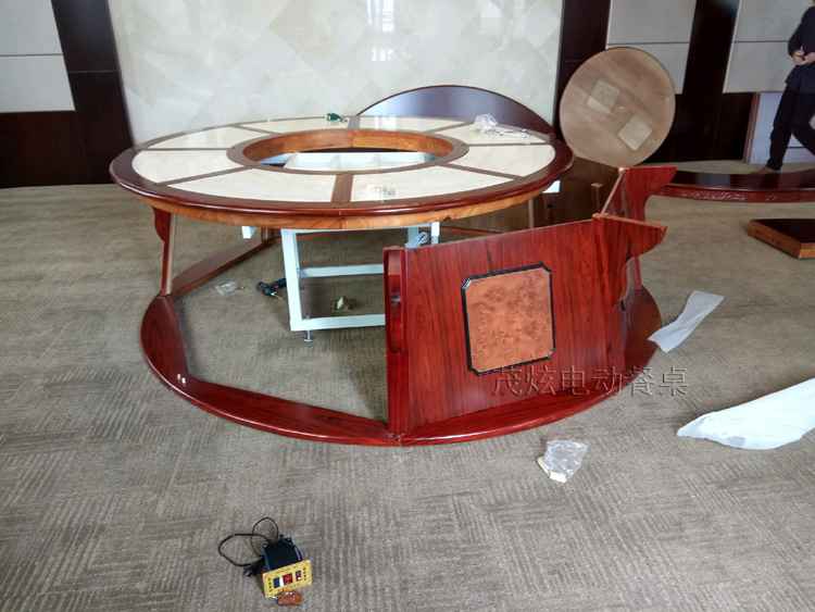 宁波希尔顿酒店安装茂炫电动餐桌转盘