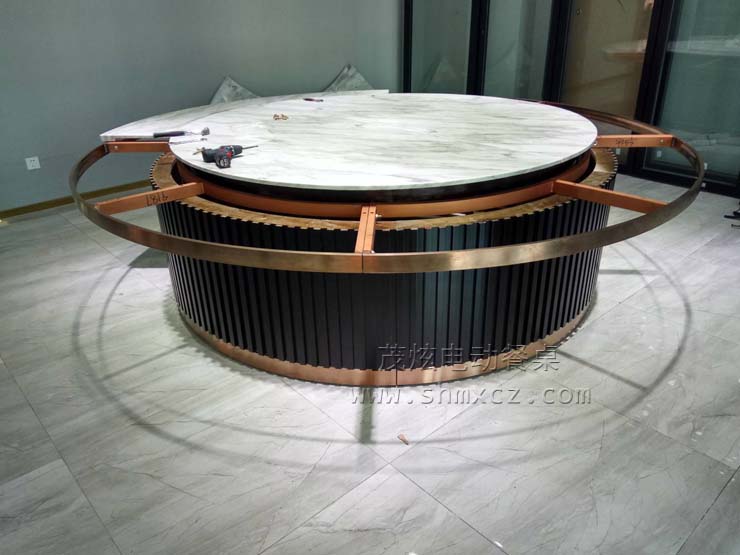 丽水和湖宋城云曼酒店大理石电动餐桌