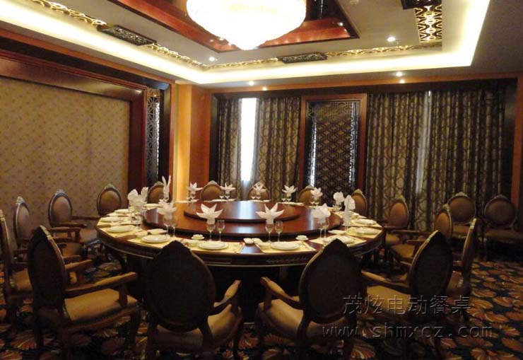 厦门威斯汀酒店实木电动餐桌转盘图片