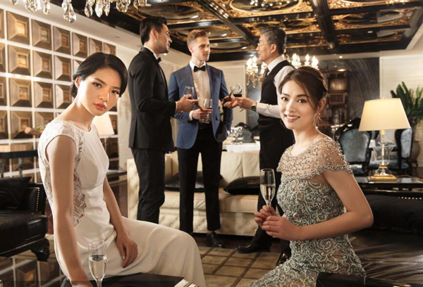 女生（女性）餐桌礼仪常识