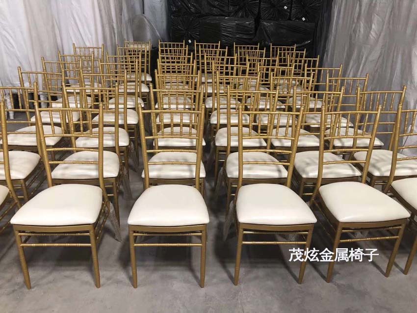 金属竹节椅子图片