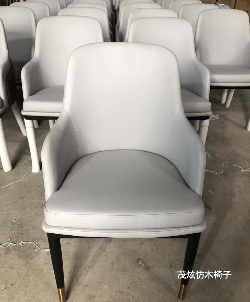 酒店轻奢风格仿木餐椅子定做批发图片