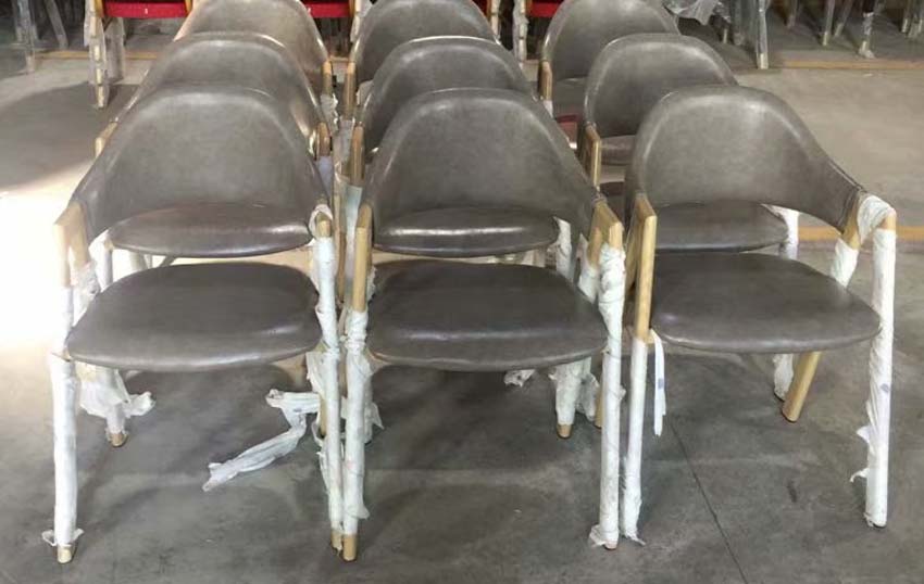 主题餐厅金属扶手椅子图片